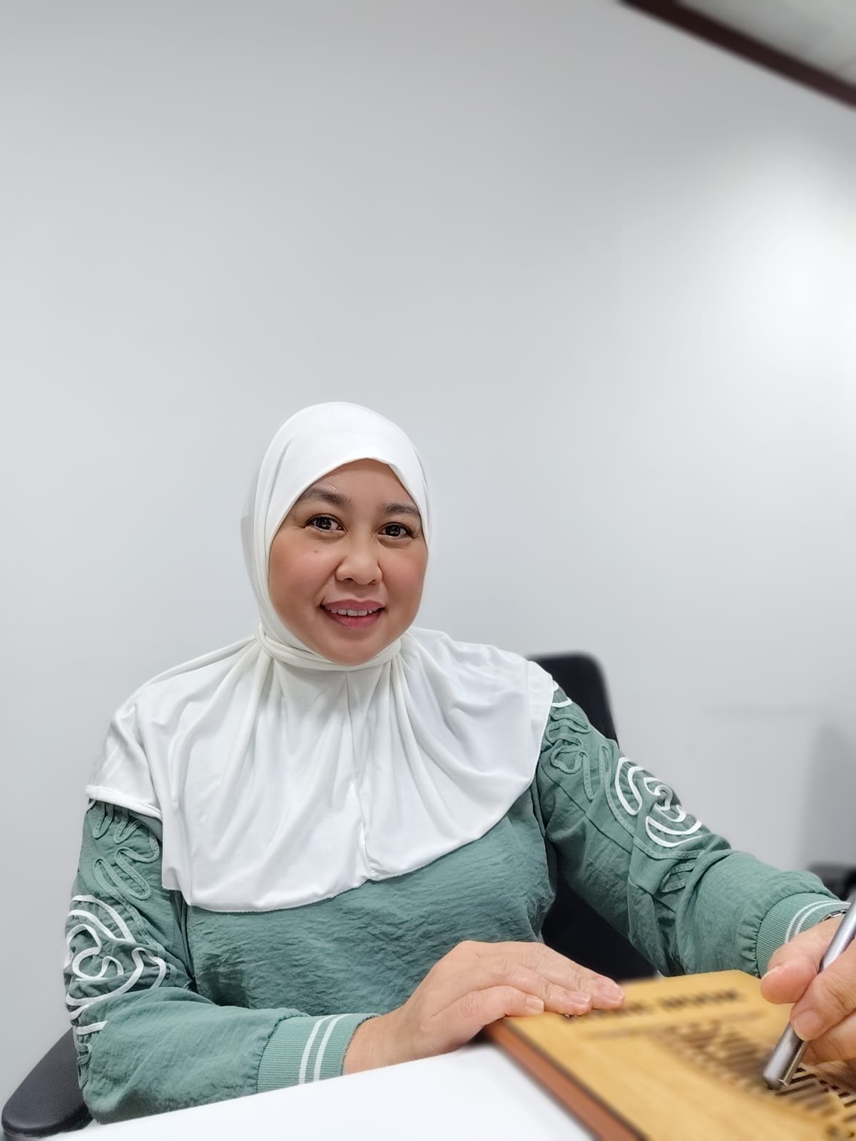 Ms. Noor, Senior HR consultant and education pathway specialist
